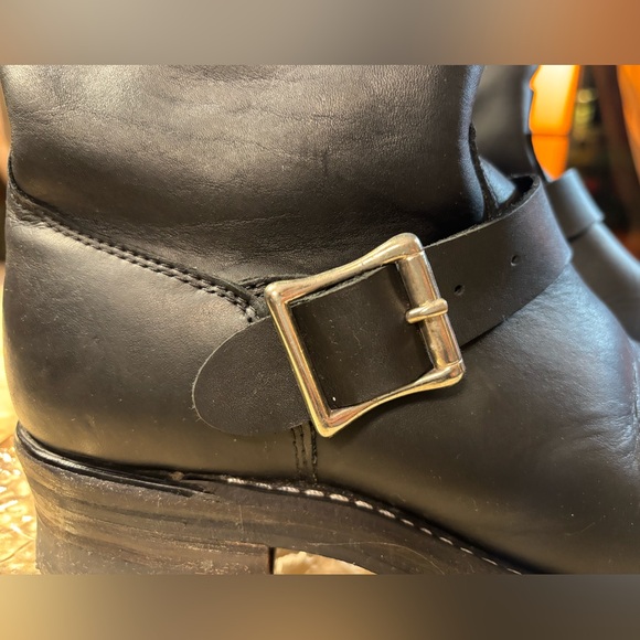 DAYTON Engineer Boots • Soft Toe • Genuine Leather • Vibram Sole • Women’s 9.5 W - Picture 5 of 16